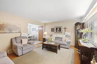 171 Maple Dr, Columbus, OH 43228 - Photo 6
