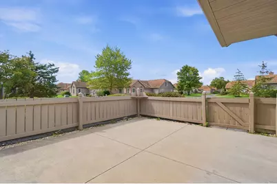 2388 Willowside Lane, Grove City, OH 43123 - Photo 12