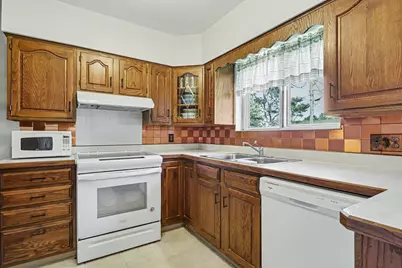 320 Peggy Lane, Ashville, OH 43103 - Photo 10