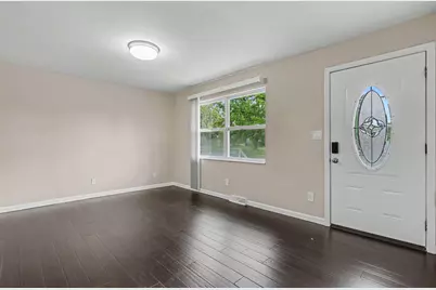 5015 Fullerton Drive, Columbus, OH 43232 - Photo 4