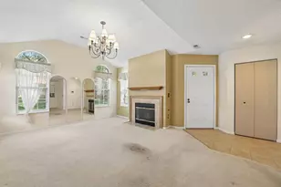 6724 Red Sunset Pl, Columbus, OH 43213 - Photo 2