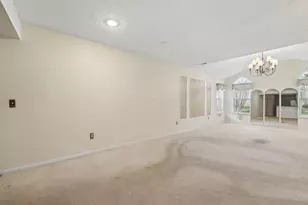 6724 Red Sunset Pl, Columbus, OH 43213 - Photo 4