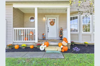 5743 Sharp Mills, Canal Winchester, OH 43110 - Photo 2