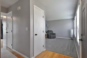 3121 Fox Chaple Dr, Columbus, OH 43232 - Photo 4