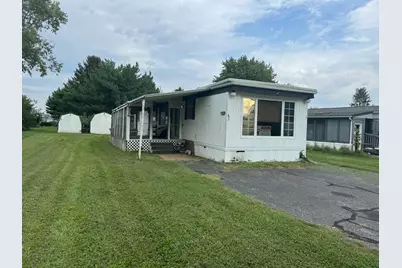43 Skyline Drive, Ashville, OH 43103 - Photo 1
