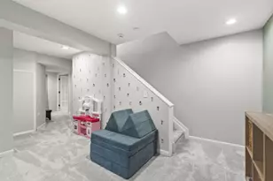 3002 Highwall Way, Columbus, OH 43221 - Photo 32
