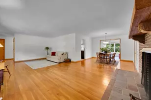 435 E Schreyer Pl, Columbus, OH 43214 - Photo 6