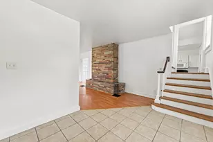 2146 Leonard Ave, Columbus, OH 43219 - Photo 4