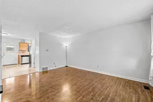 3827 Queen Anne Pl, Grove City, OH 43123 - Photo 6