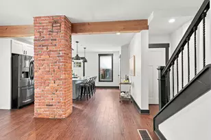 593 Reinhard Ave, Columbus, OH 43206 - Photo 8