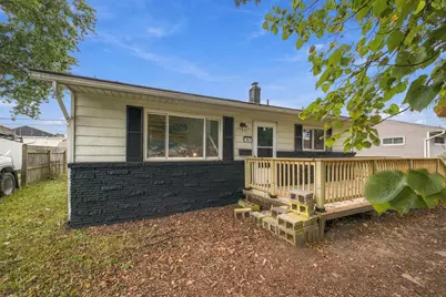 7047 Roundelay Road S, Reynoldsburg, OH 43068 - Photo 2