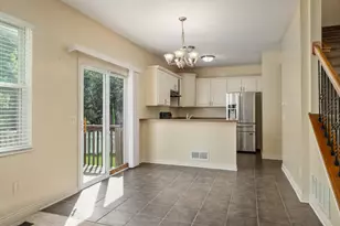 2678 Patenson Dr, Columbus, OH 43219 - Photo 6