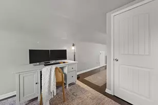 271 E Jenkins Ave, Columbus, OH 43207 - Photo 26