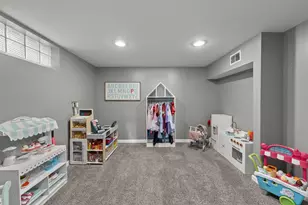 271 E Jenkins Ave, Columbus, OH 43207 - Photo 28