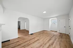 1349 S Champion Ave, Columbus, OH 43206 - Photo 6