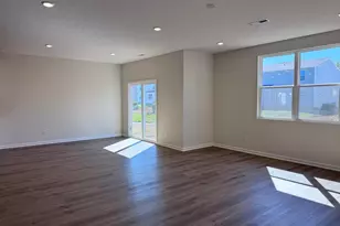 339 Honeysuckle St, South Bloomfield, OH 43103 - Photo 32