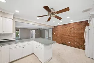 1362 Windham Rd, Columbus, OH 43220 - Photo 30