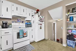 4880 Berry Hill Ct, Columbus, OH 43230 - Photo 10
