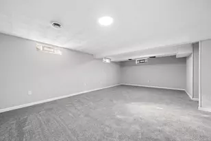 5048 Gunston Dr, Columbus, OH 43232 - Photo 22