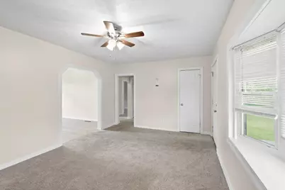 1107 Smith Road, Columbus, OH 43207 - Photo 8