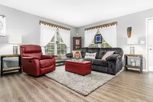 8196 Echo Spring Dr, Westerville, OH 43081 - Photo 6