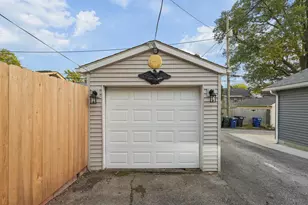 335 E Weber Rd, Columbus, OH 43202 - Photo 34