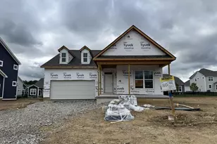 408 Fannin Dr, Pataskala, OH 43062 - Photo 1