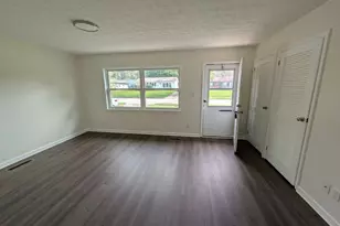 1055 Cottingham Rd, Reynoldsburg, OH 43068 - Photo 2