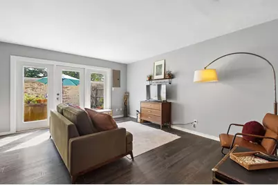 2815 Chateau Circle S #38, Columbus, OH 43221 - Photo 8