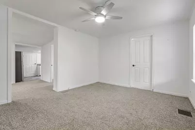663 E Mound Street, Circleville, OH 43113 - Photo 6