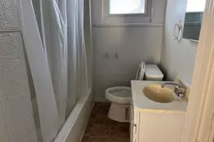 1527 E Hudson St, Columbus, OH 43211 - Photo 6