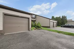 844 Cherlyn Ct, Columbus, OH 43228 - Photo 38