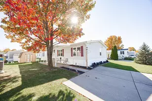 21 Winter Pine Dr, Delaware, OH 43015 - Photo 1