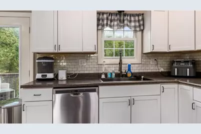 5541 Ridgewood Drive, Cambridge, OH 43725 - Photo 10