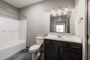 1812 Bourbon St, Ashville, OH 43103 - Photo 10