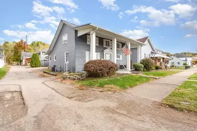 226 W Columbus Street, Nelsonville, OH 45764 - Photo 2