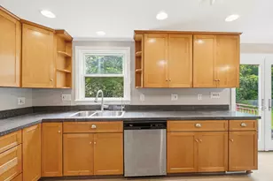 6567 Skywae Dr, Columbus, OH 43229 - Photo 10