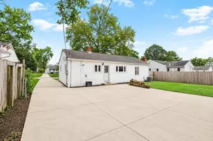 2722 Woodstock Rd, Columbus, OH 43221 - Photo 6