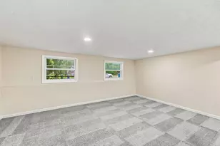1736 Rebecca St, Columbus, OH 43219 - Photo 34