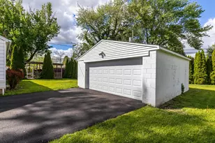 1510 Matthias Dr, Columbus, OH 43224 - Photo 14