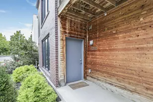 1020 Pennsylvania Ave, Columbus, OH 43201 - Photo 4