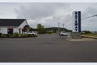 2656 N Columbus Street, Lancaster, OH 43130 - Photo 2