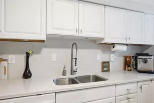 1000 Urlin Ave, Columbus, OH 43212 - Photo 14