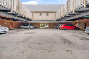 253 E Kossuth St, Columbus, OH 43206 - Photo 24