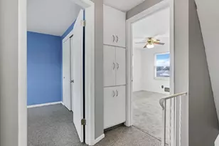 1746 Pine Tree St S, Columbus, OH 43229 - Photo 8