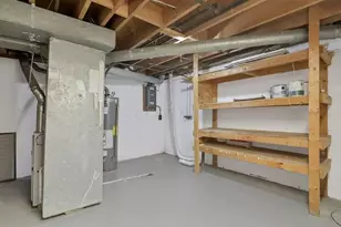 1746 Pine Tree St S, Columbus, OH 43229 - Photo 12