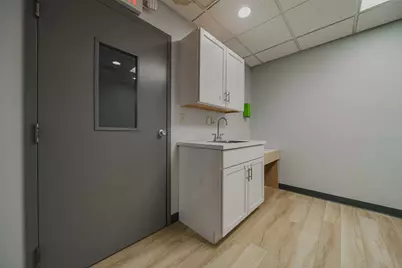 1392 S High Street, Columbus, OH 43207 - Photo 154