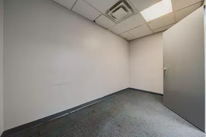 1392 S High Street, Columbus, OH 43207 - Photo 140