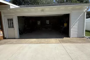 200 Chandler Ave, London, OH 43140 - Photo 4
