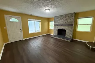 1404 S Waggoner Rd, Reynoldsburg, OH 43068 - Photo 8